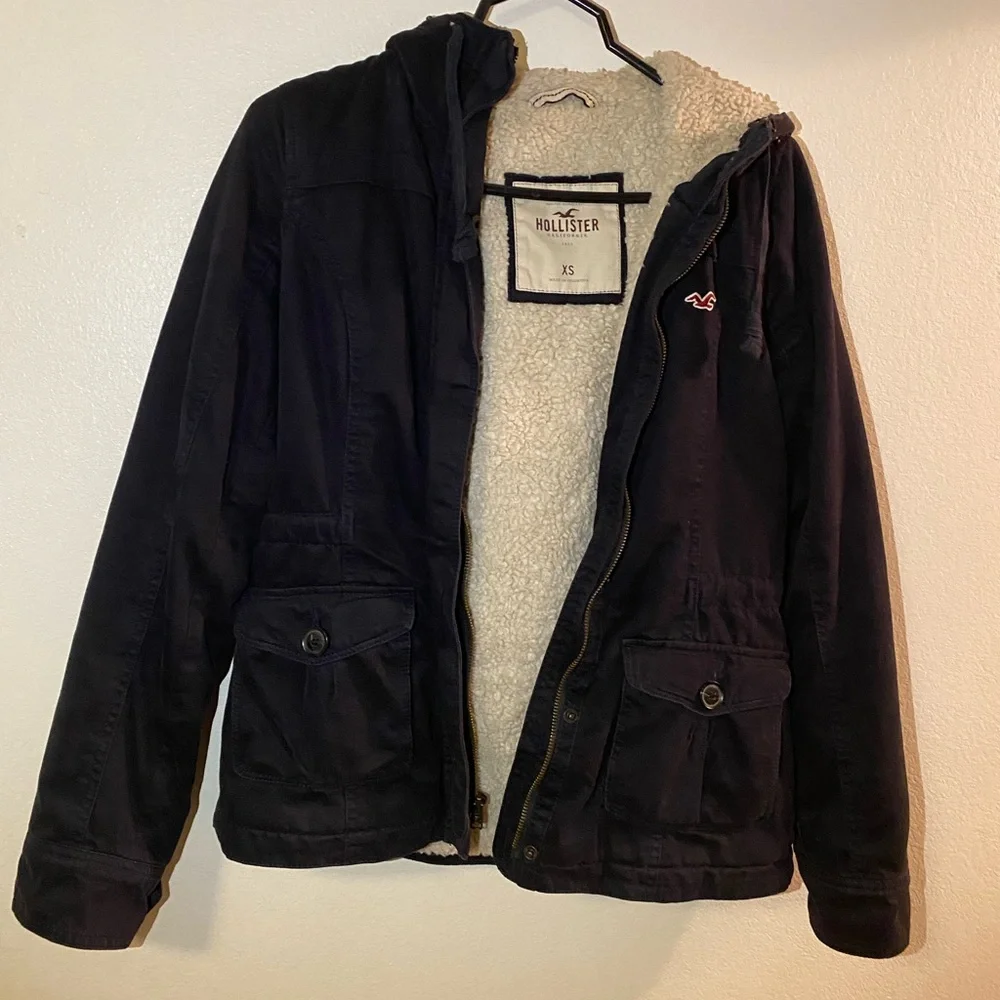 Hollister Sherpa Fur Coat - Picture 3 of 10